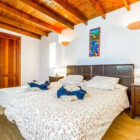 In Playa Blanca Sleeps 6 With Pool Air Con And Wifi 别墅