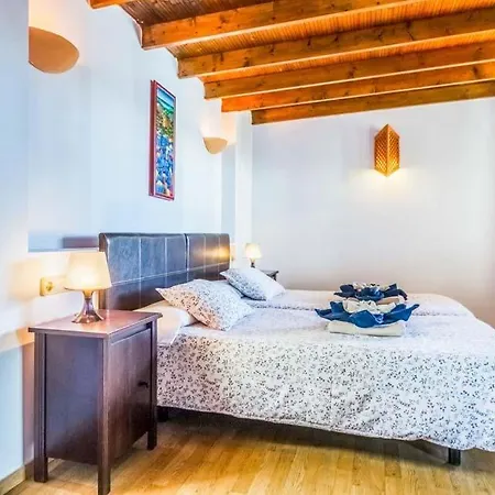 In Playa Blanca Sleeps 6 With Pool Air Con And Wifi *